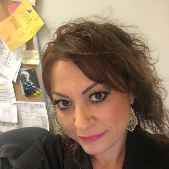 Meet your Posher, Alicia - Picture 1 of 1